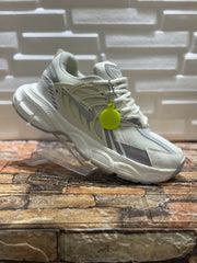 Tenis nike scape